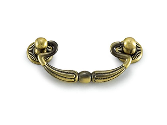 bail pulls for dressers